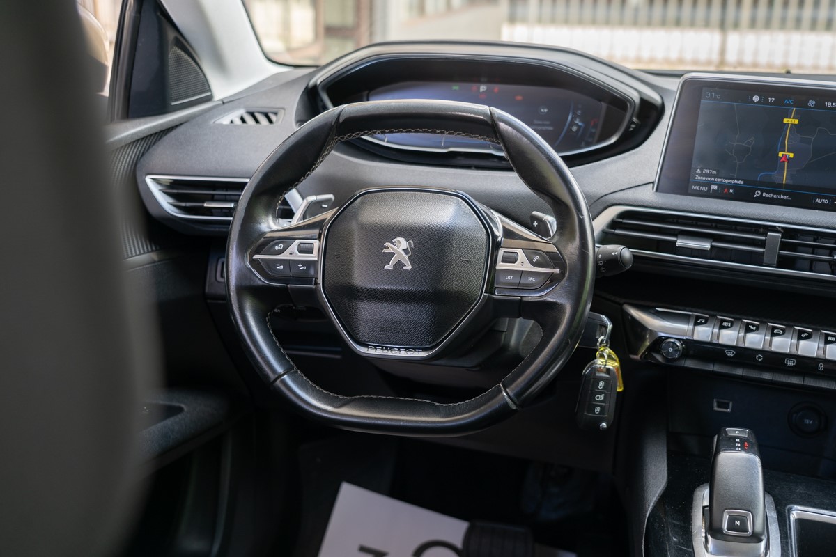 Peugeot 5008 1.6 BLUEHDI -7 SJEDALA - 