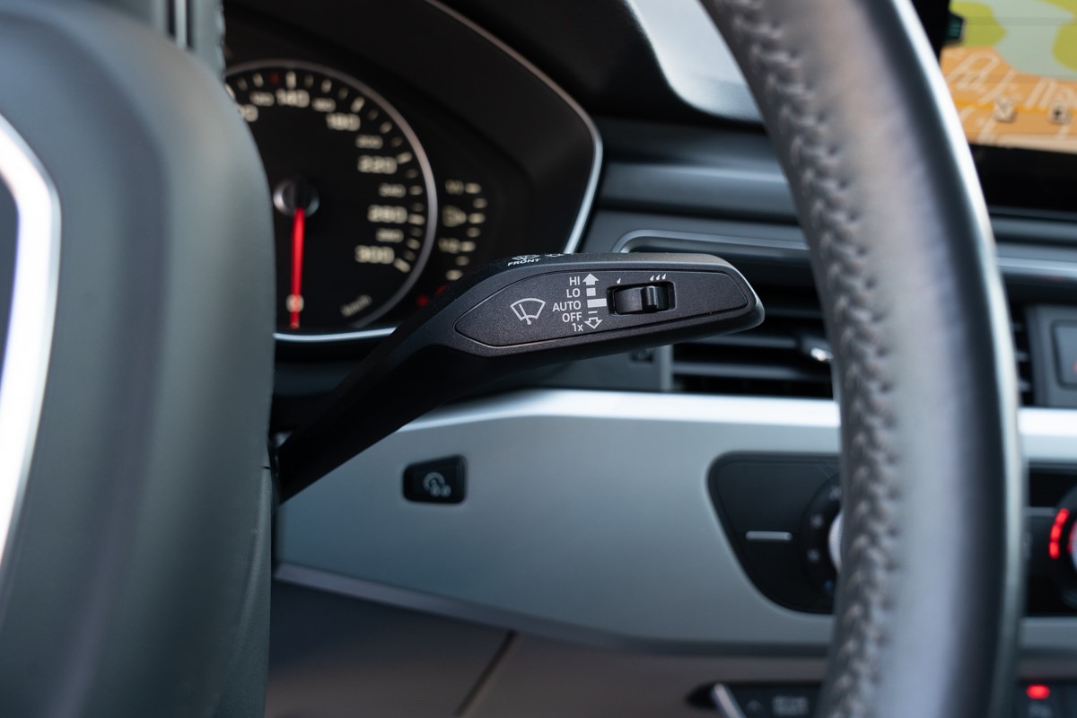 Audi A4
 2,0 TDI