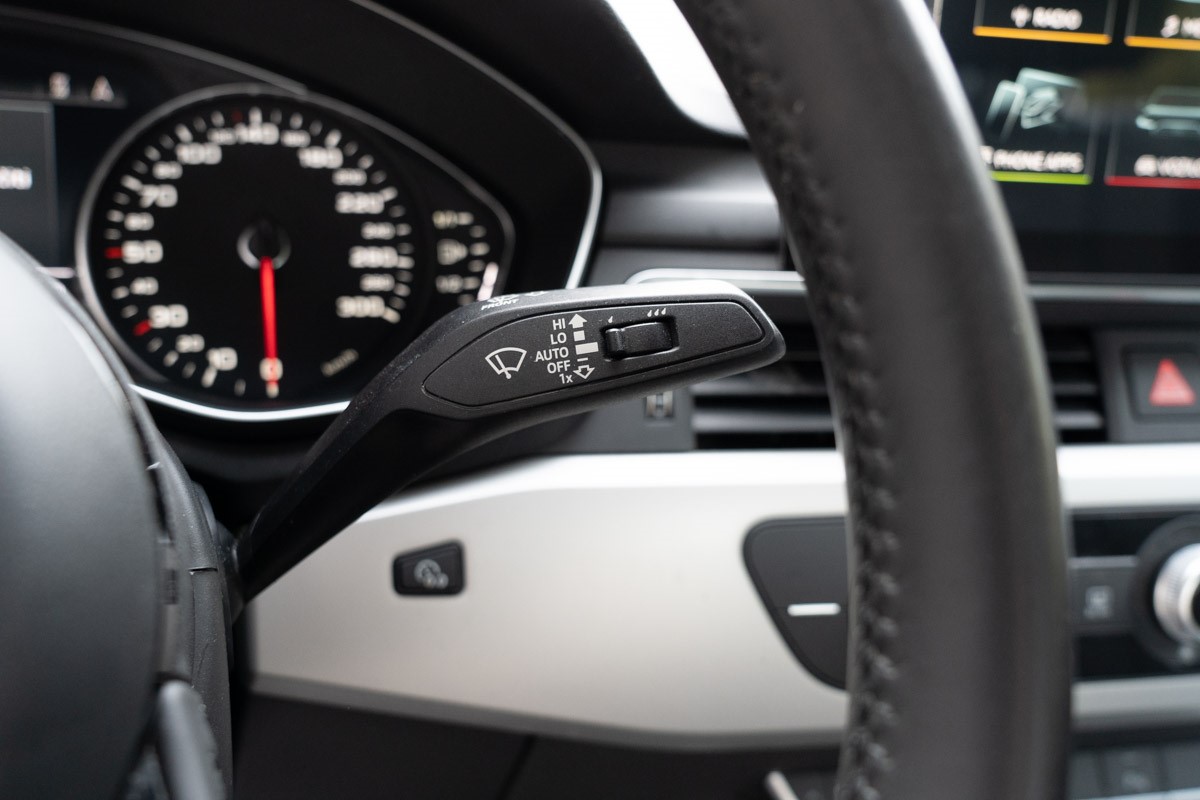 Audi A4
 2,0 TDI