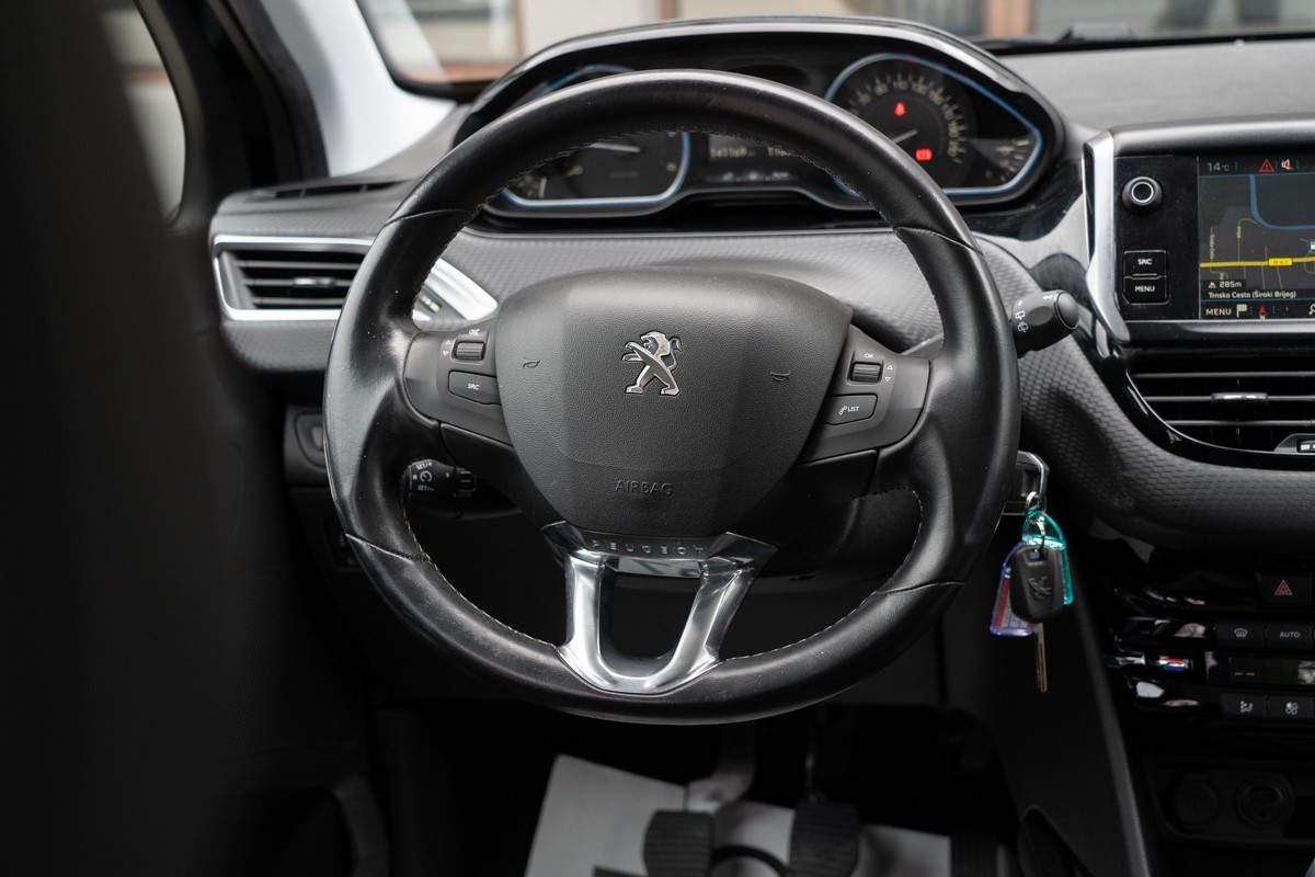 Peugeot 2008 1,6 BlueHDI