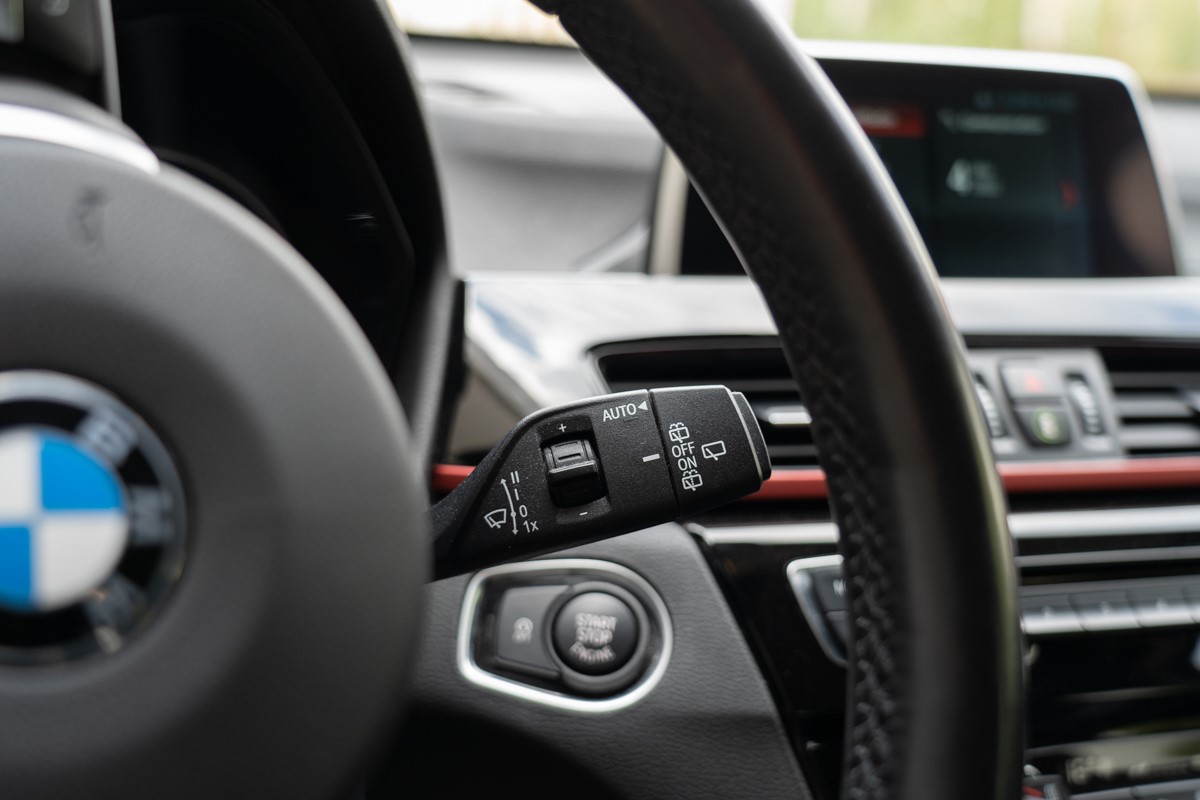 BMW
 X1 18 d SDrive