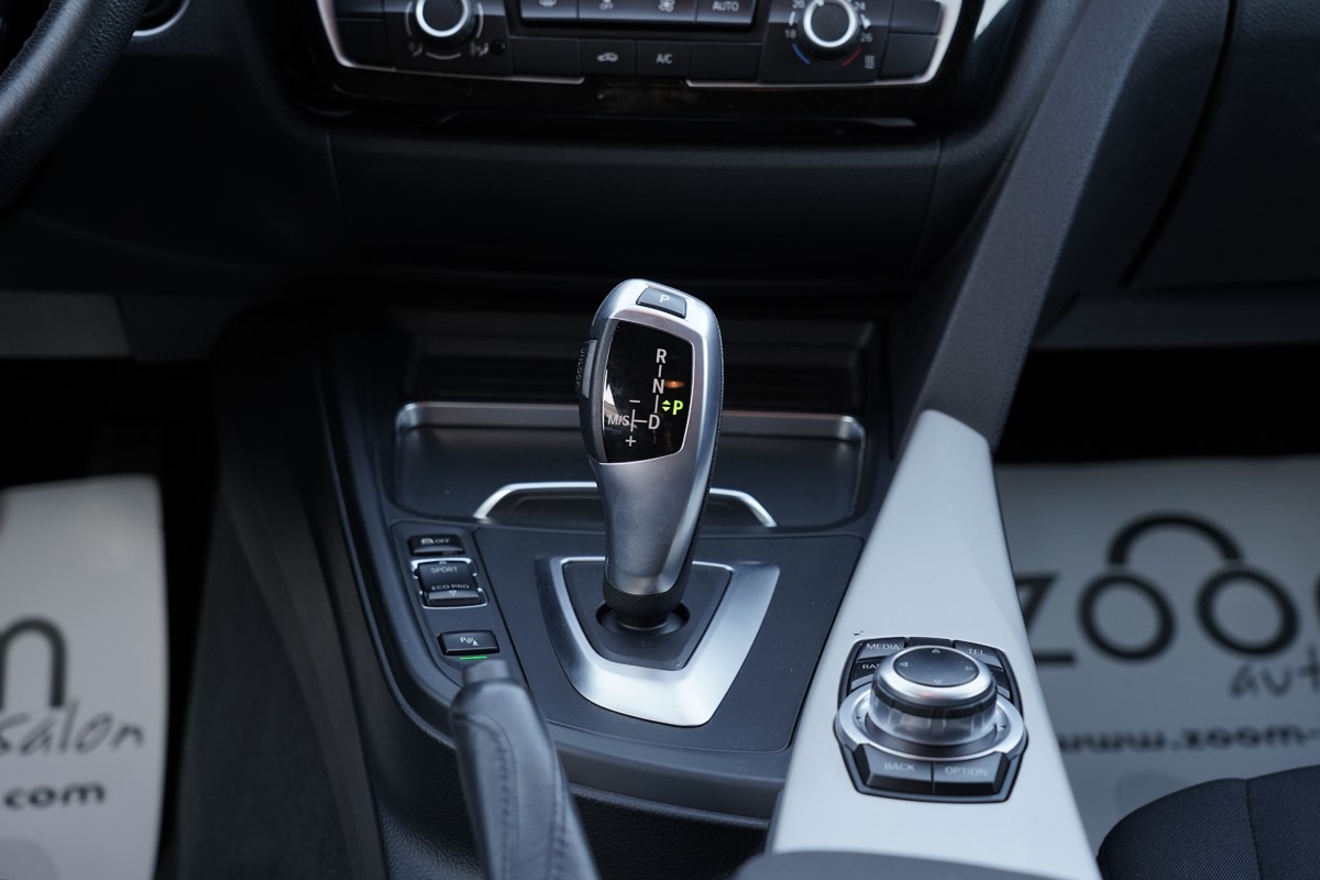 BMW
 3-Series 318 D