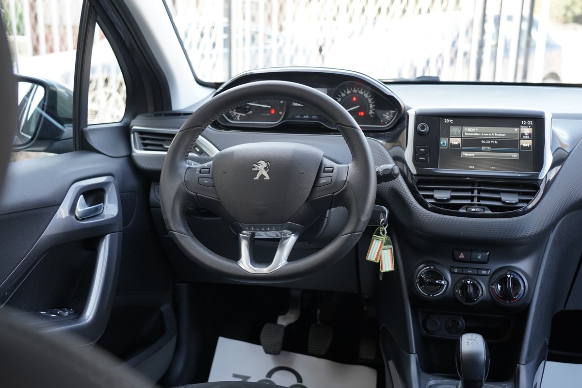 Peugeot 2008 BUSINESS 1.6 HDI
