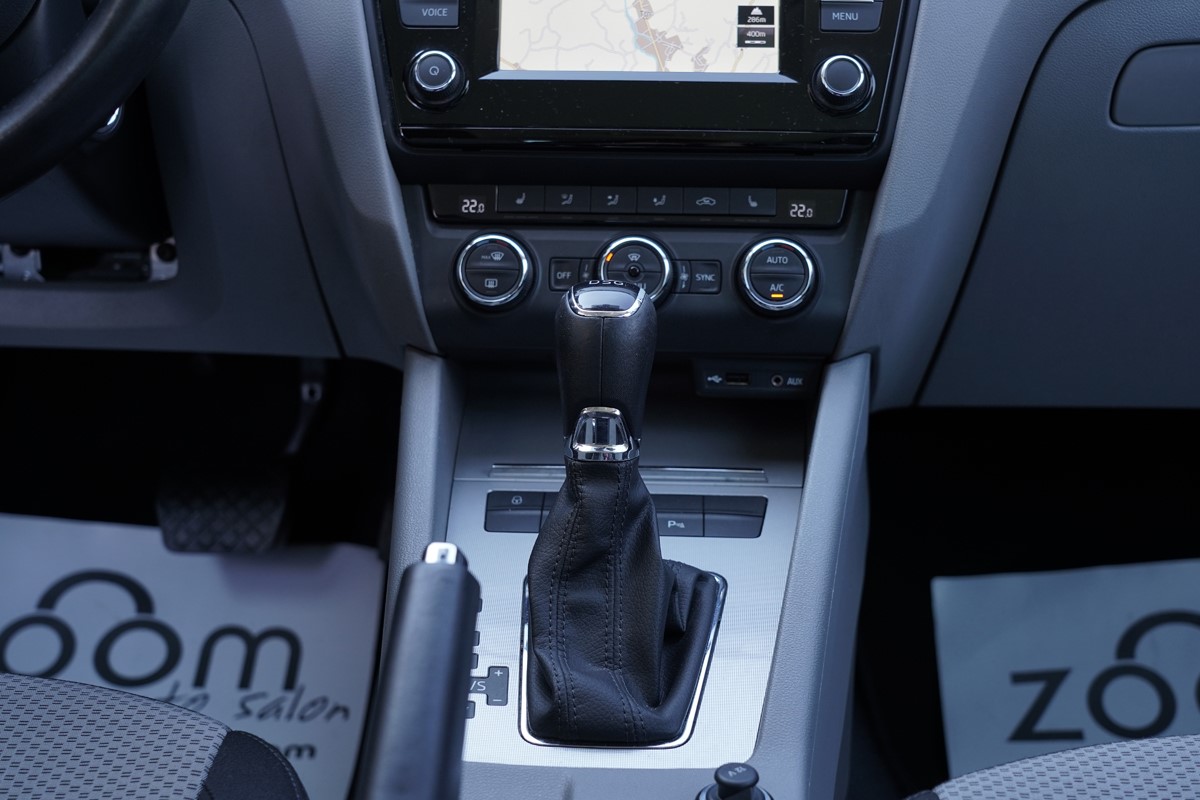 Škoda Octavia Combi 2.0 TDI  DSG