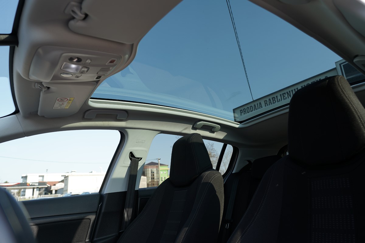 Peugeot 308 EXECUTIVE 1.6 BLUEHDI