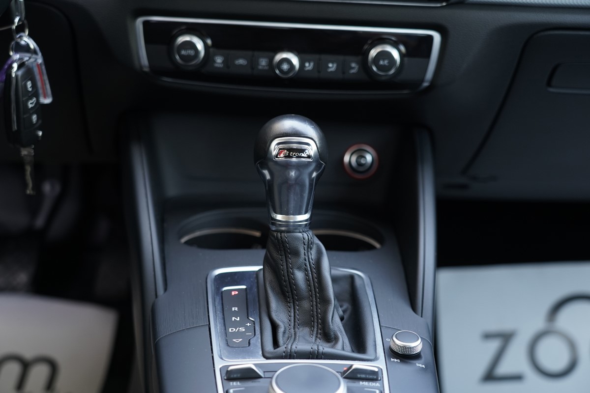 Audi A3
 1.6 TDi S-Tronic Berline Ambiente