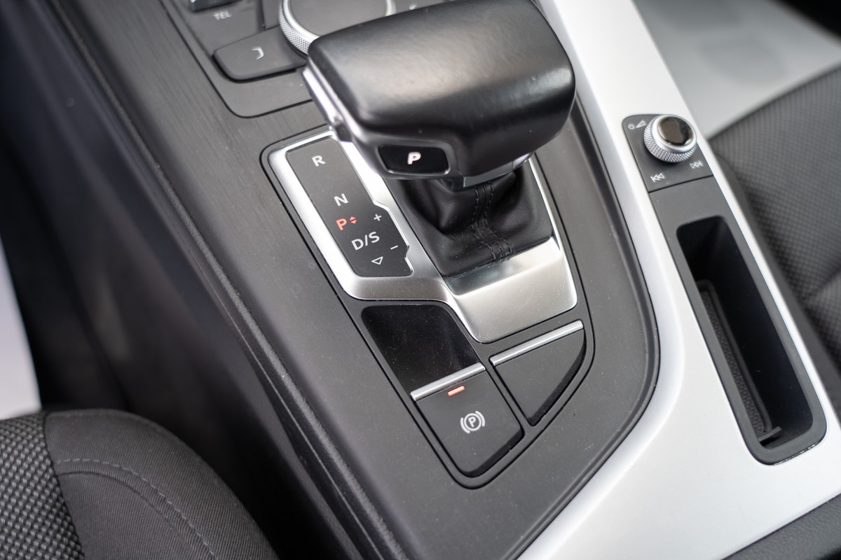Audi A4
 2,0 TDI