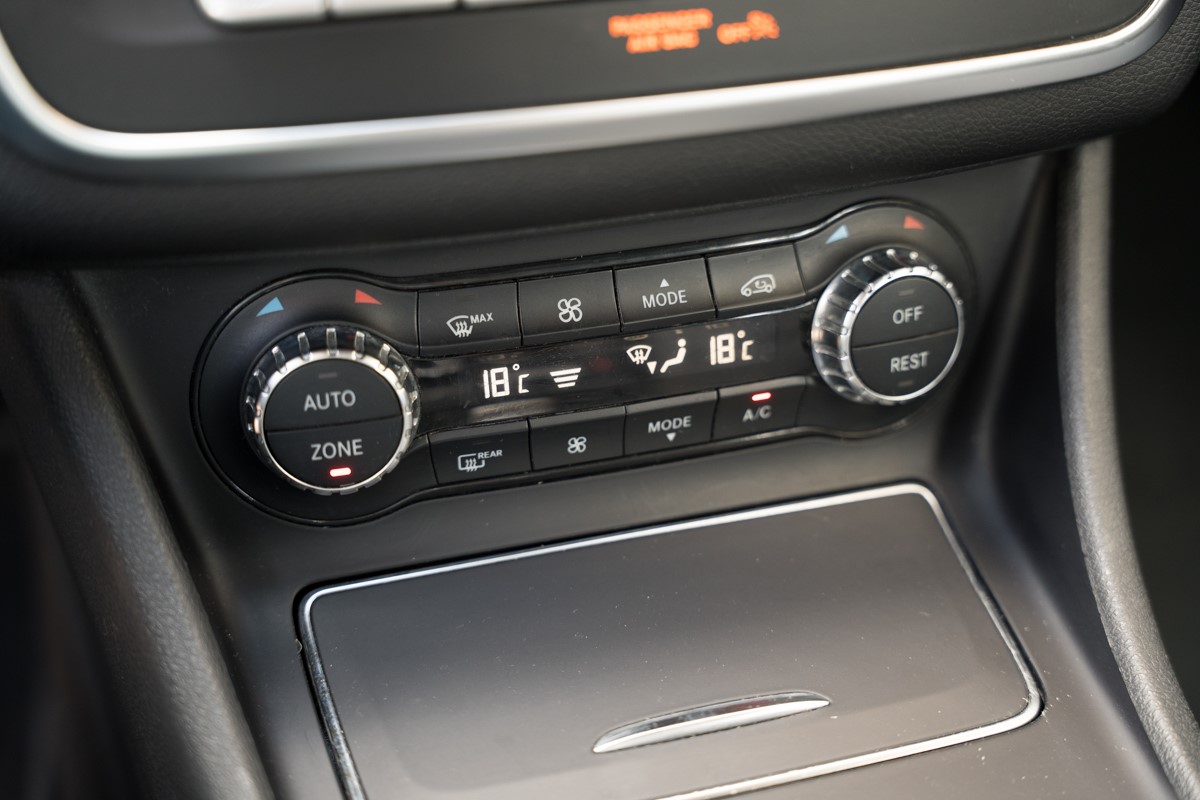 Mercedes-Benz GLA 200 d