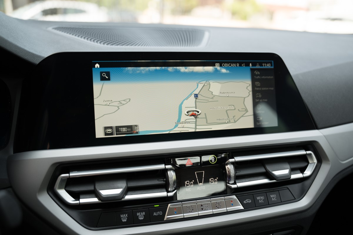 BMW
 3-Series 318 D