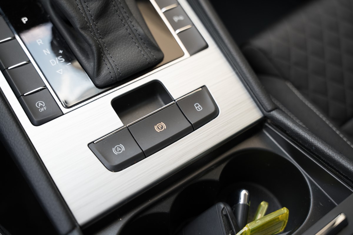 Škoda Superb 2.0 TDI DSG