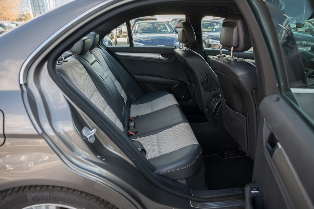 Mercedes-Benz C-Class
 200 CDI 