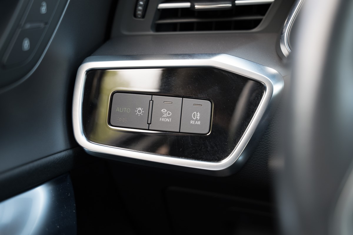 Audi A6
 40 TDI S-tronic QUATTRO