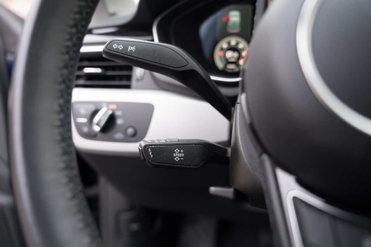 Audi A5
 2.0 TDI SPORTBACK