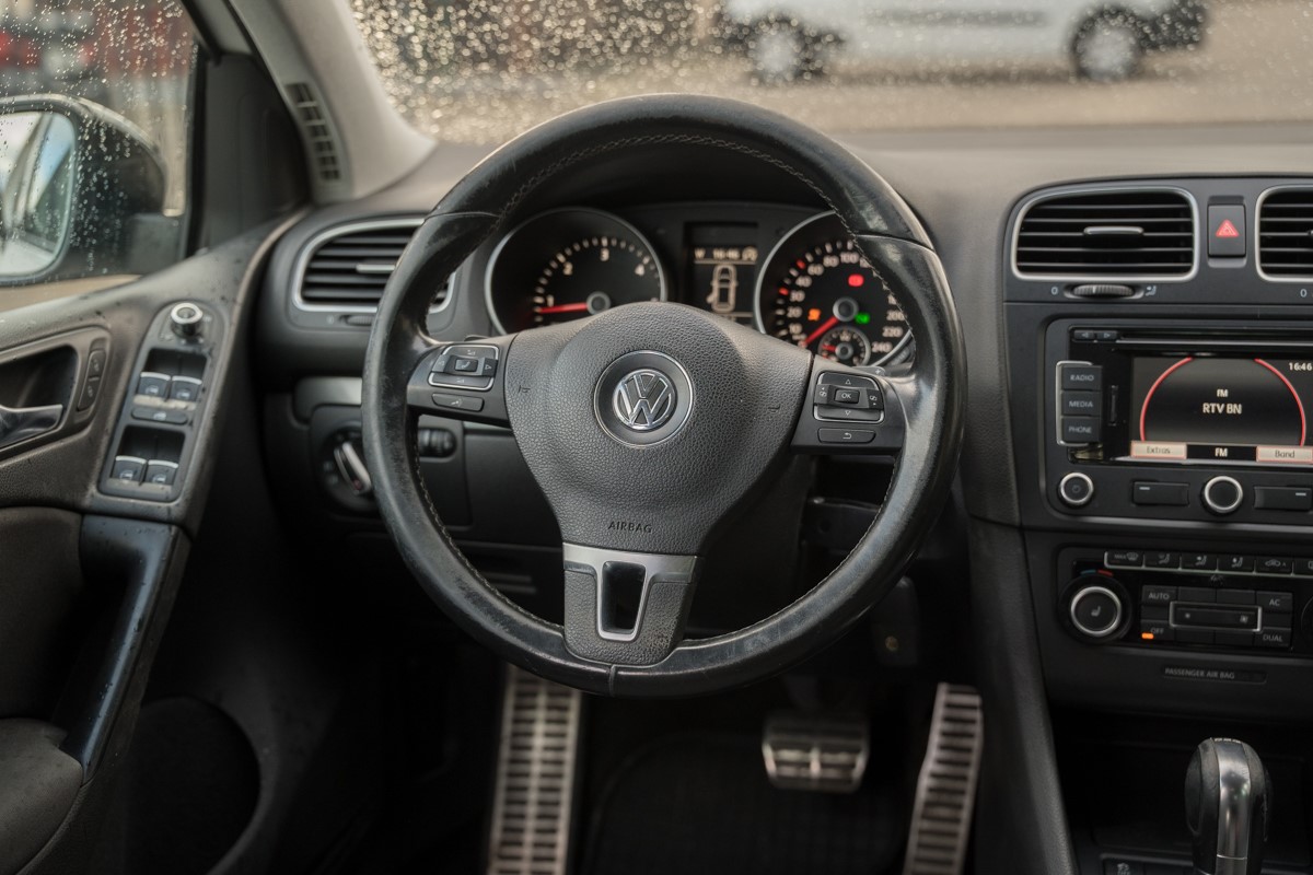 Volkswagen Golf 1.6 TDI DSG STYLE