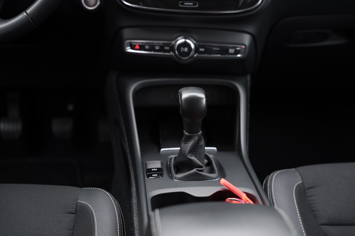 Volvo
 XC40 2.0 D D3