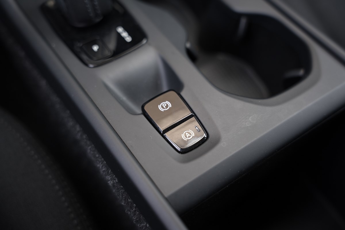 Volvo
 XC40 2.0 D