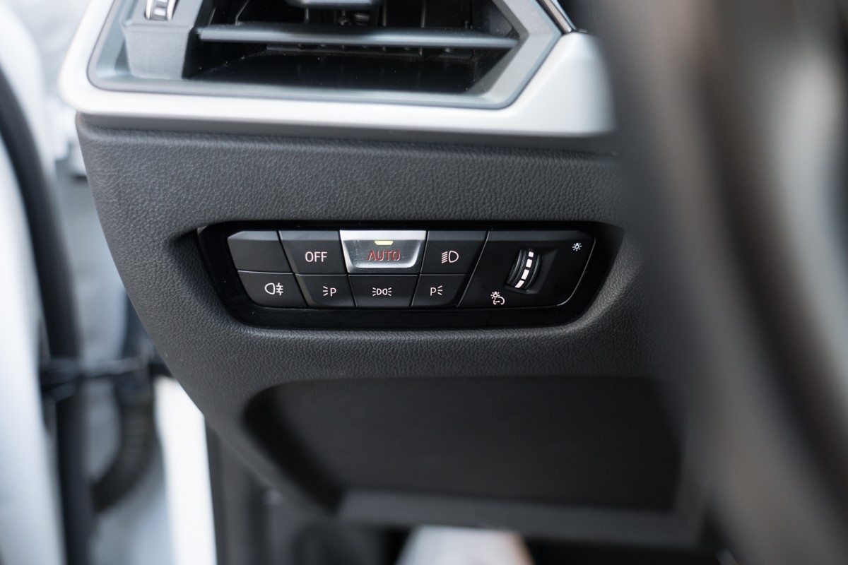 BMW
 3-Series 318 d