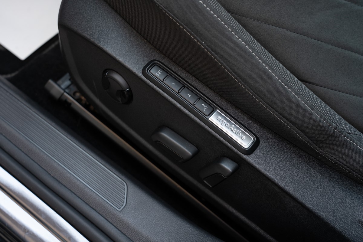 Volkswagen Golf 8 2.0 TDi DSG Style
