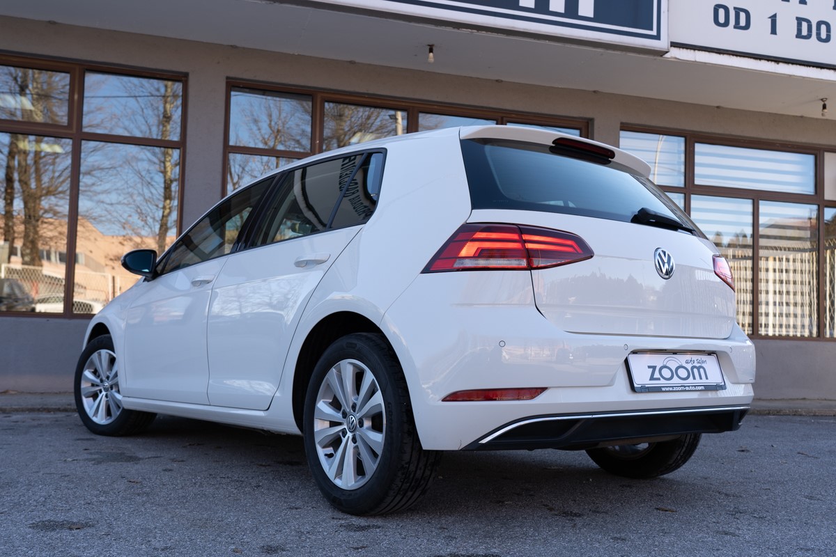 Volkswagen Golf 1.6 TDi Confortline