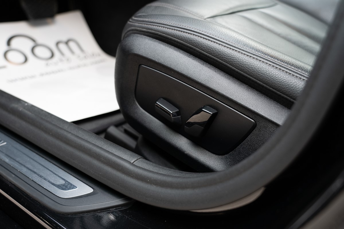 BMW
 530 XD  XDRIVE 