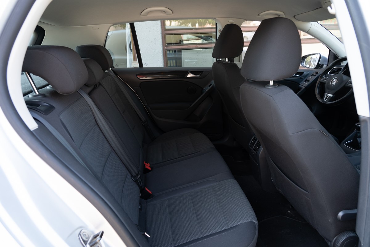 Volkswagen Golf VI 1,6 CR TDI COMFORTLINE 