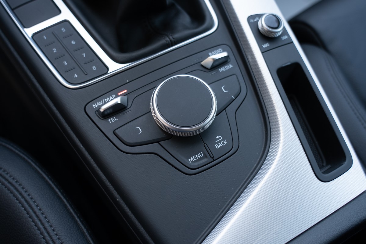 Audi A5
 2.0 TDi Sportline