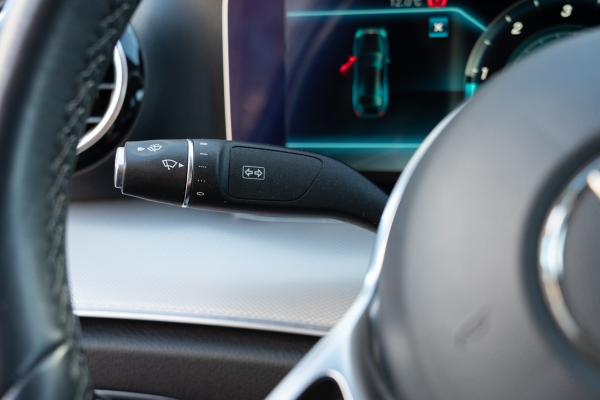 Mercedes-Benz E-Class
 200 D Business Solution