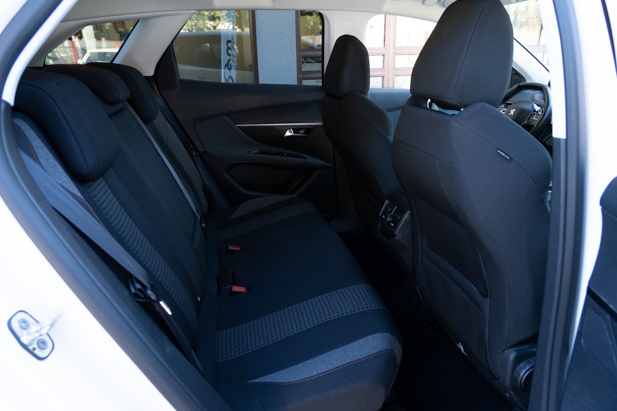 Peugeot 3008 1,6 BlueHDI 