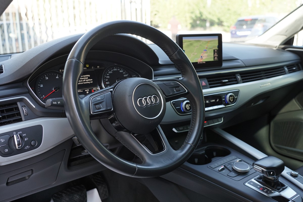Audi A5
 2.0 TDI QUATTRO
