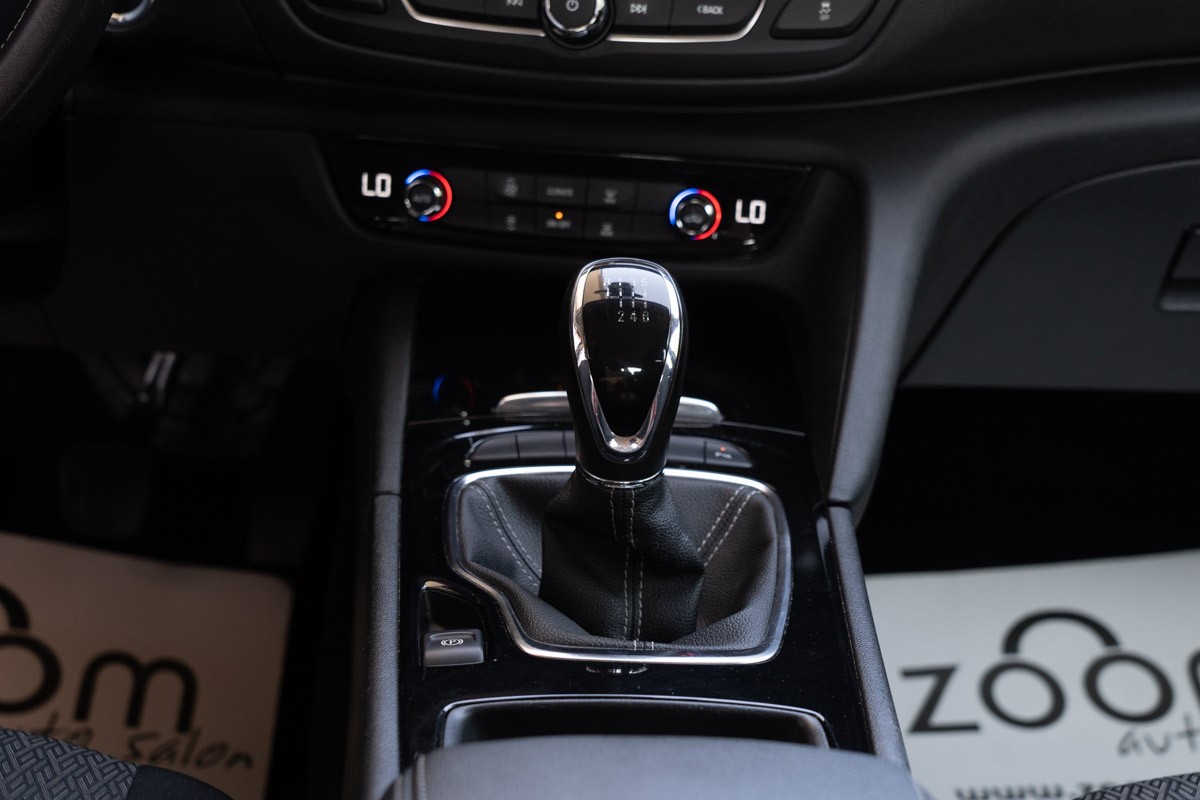 Opel Insignia 1.6 D