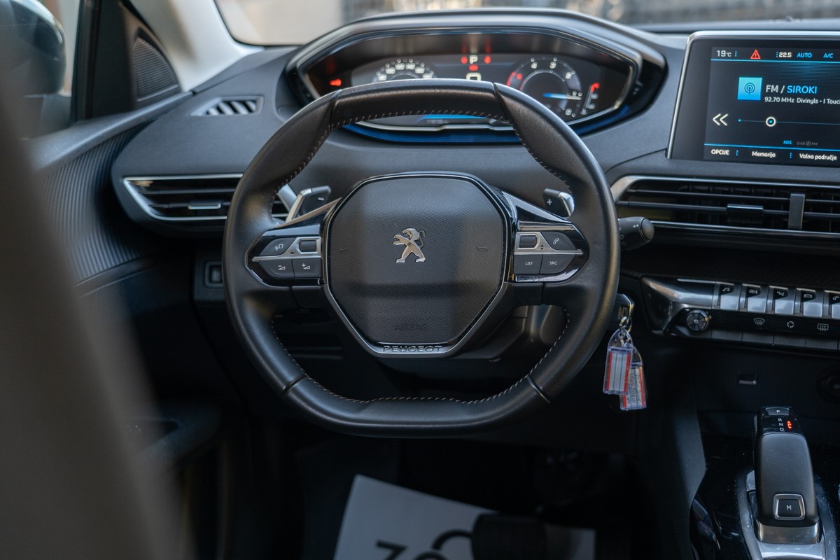 Peugeot 3008 1,5 BlueHDI