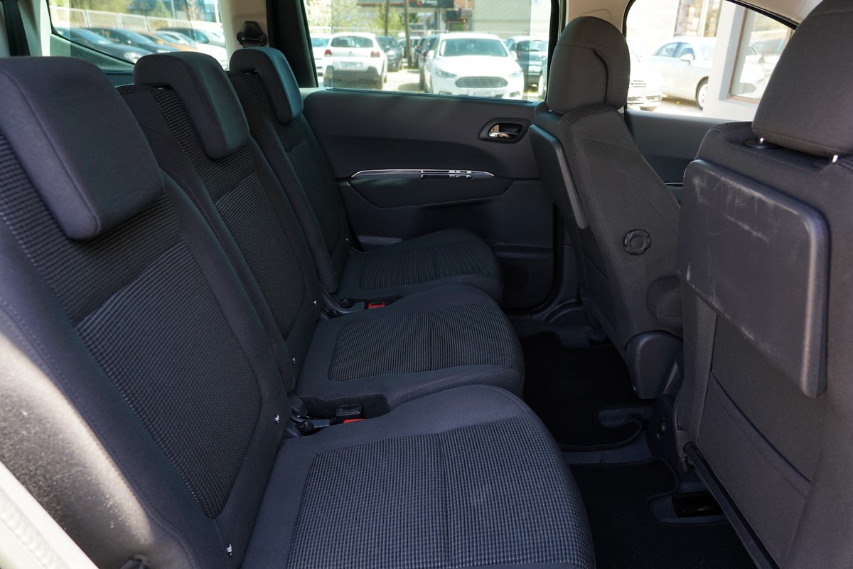 Peugeot 5008 1,6 E-HDI 7 SJEDISTA