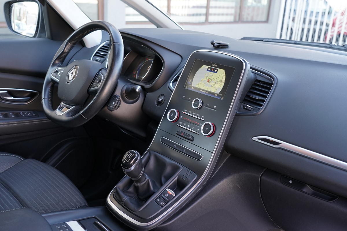 Renault Scenic 1.5 DCI 