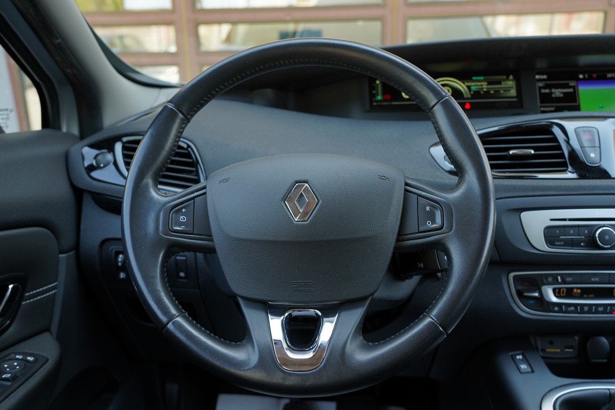 Renault Scenic 1.5 DCI