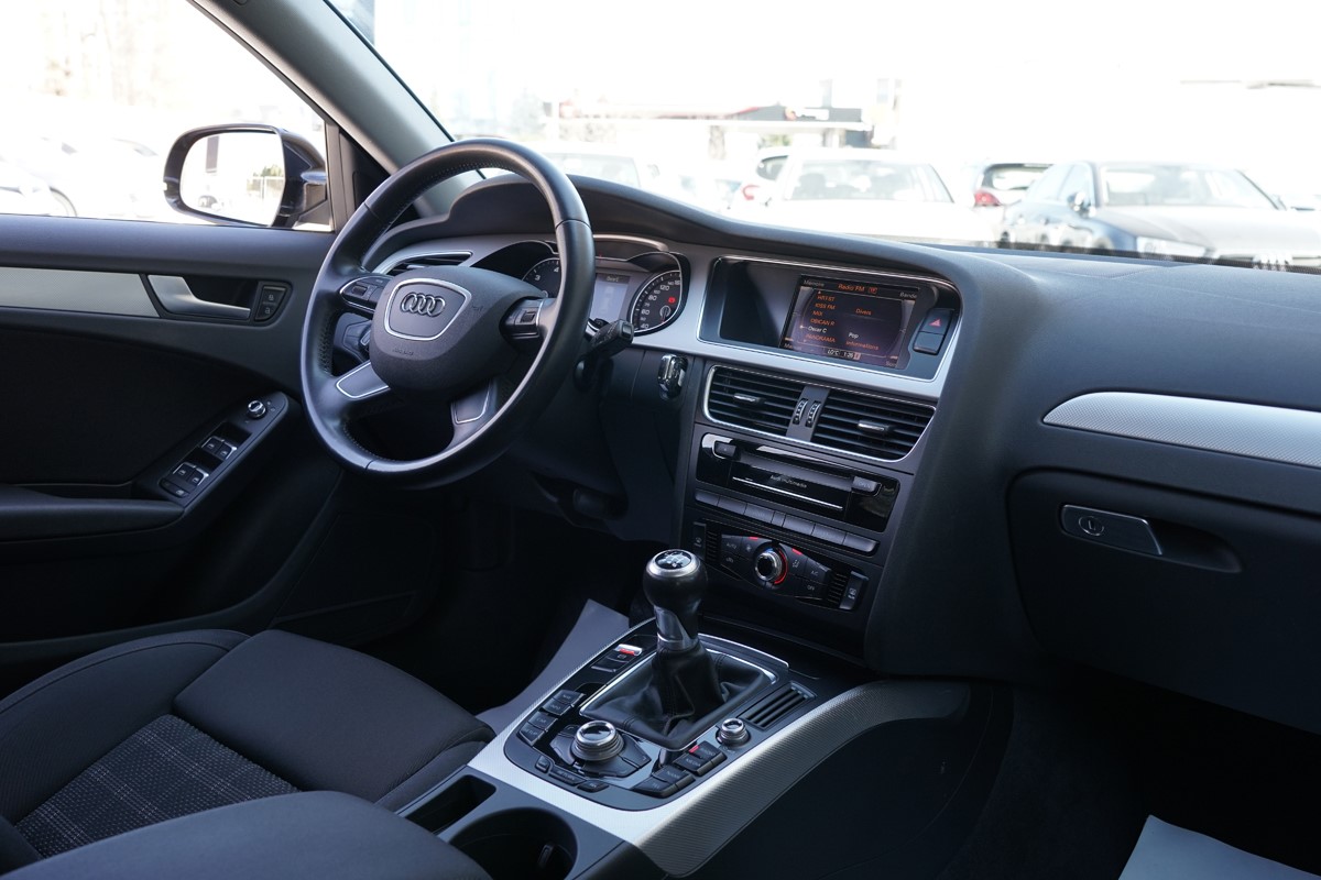 Audi A4
 AVANT 2.0 TDI