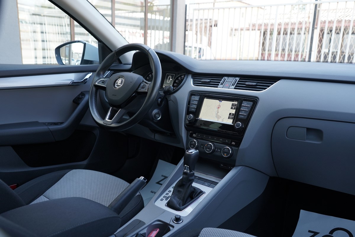 Škoda Octavia Combi 2.0 TDI  DSG