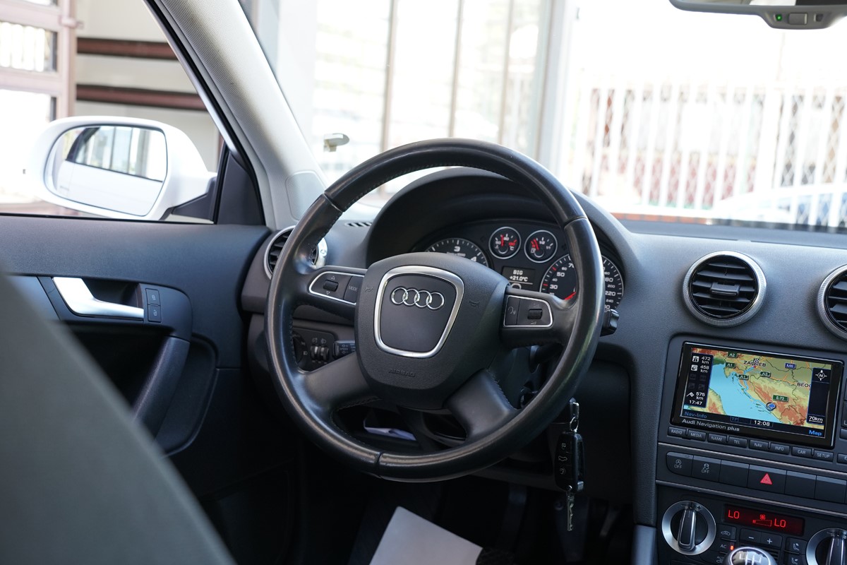 Audi A3
 1,6 TDI