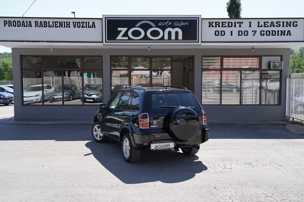 Toyota
 RAV4
 2,0 D
