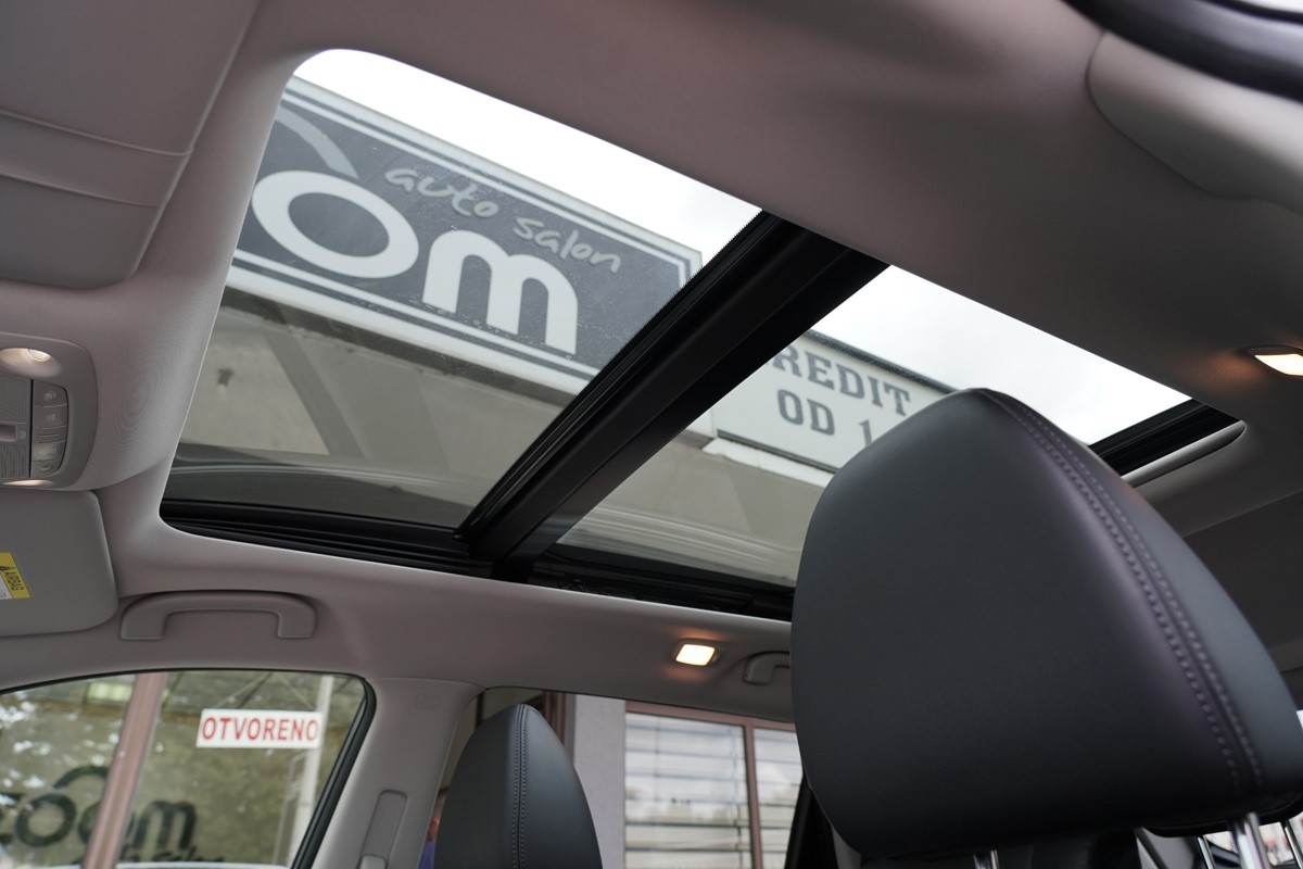 Nissan
 X-TRAIL 1,6 DCI