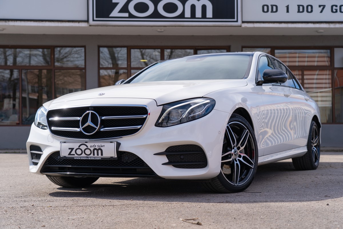 Mercedes-Benz E-Class
 E 220 D 4 MATIC