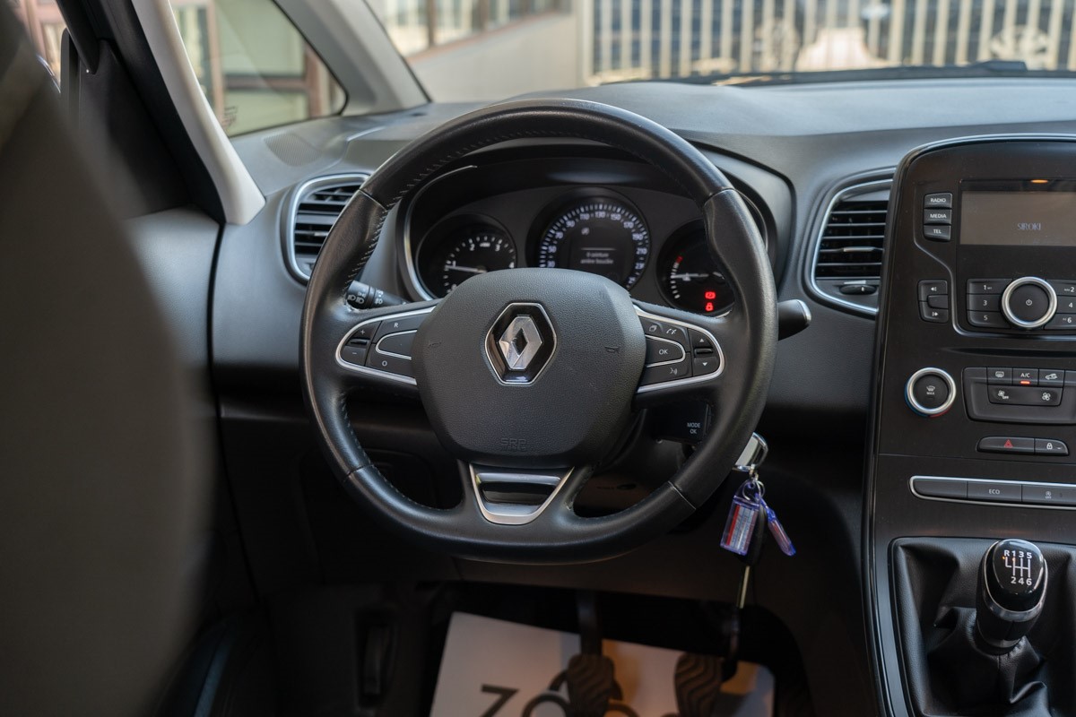 Renault Scenic 1.5 DCI