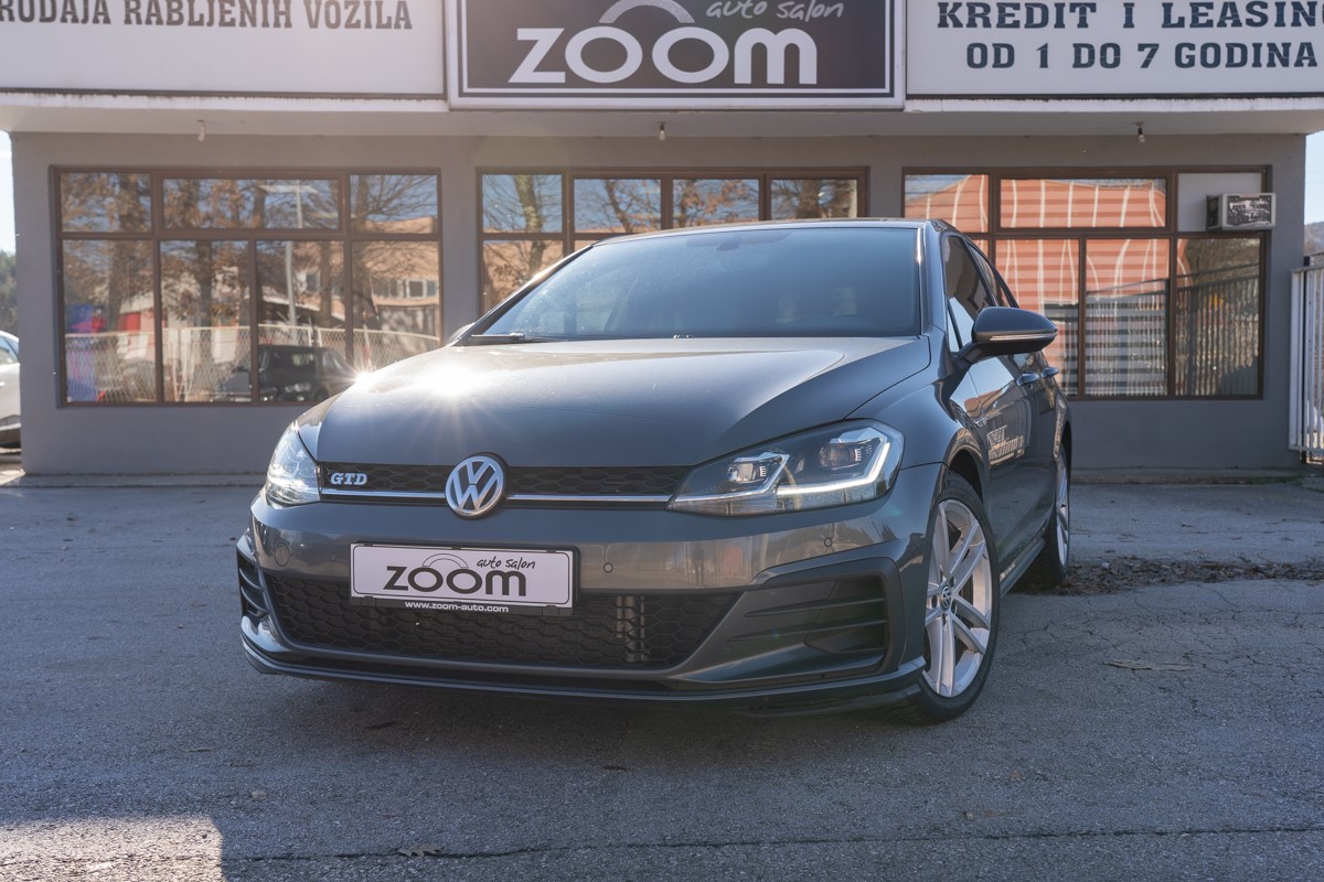 Volkswagen Golf 2,0 TDI DSG GTD