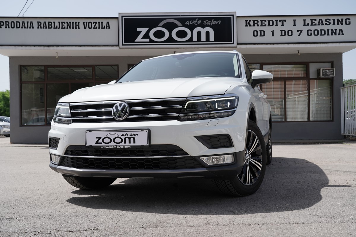 Volkswagen Tiguan
 2.0 TDI  BMT 4MOTION  Virtual Dashboard 