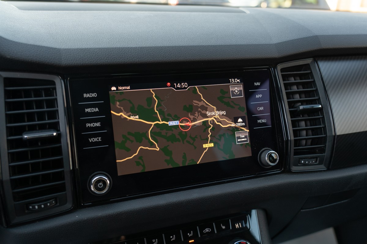 Škoda Kodiaq 2.0 TDi Sportline AWD 7 SJEDALA