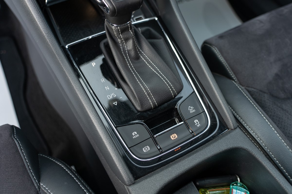 Škoda Kodiaq 2.0 TDi Sportline AWD 7 SJEDALA