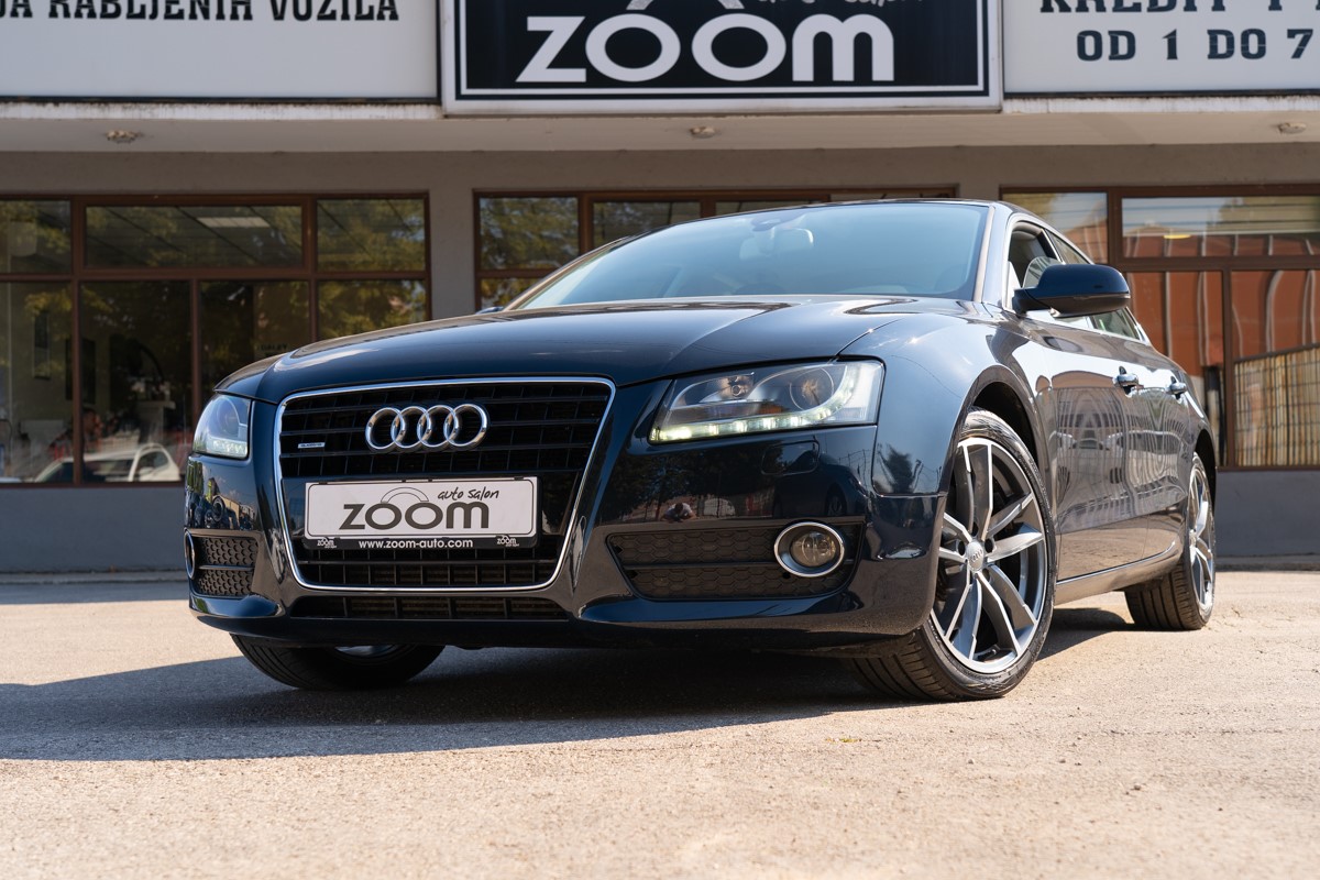 Audi A5
 3,0 TDI Quattro
