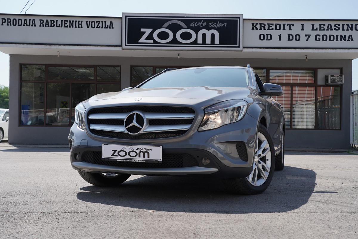 Mercedes-Benz GLA 220 D 4MATIC