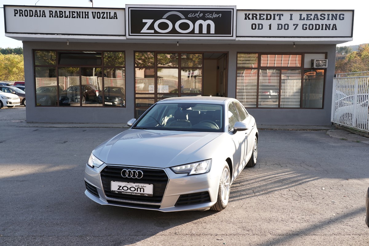 Audi A4
 2.0 TDI ULTRA 150 BUSINESS LINE