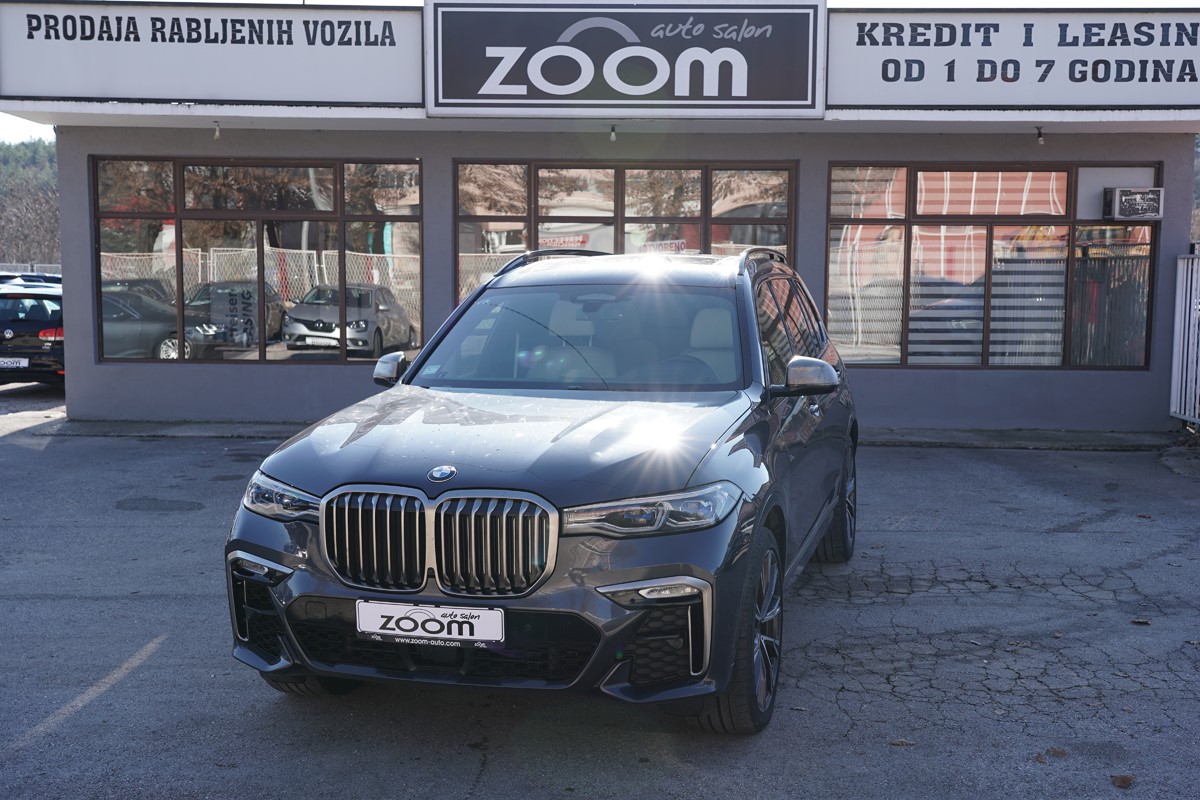 BMW
 X7 XDRIVE M50D