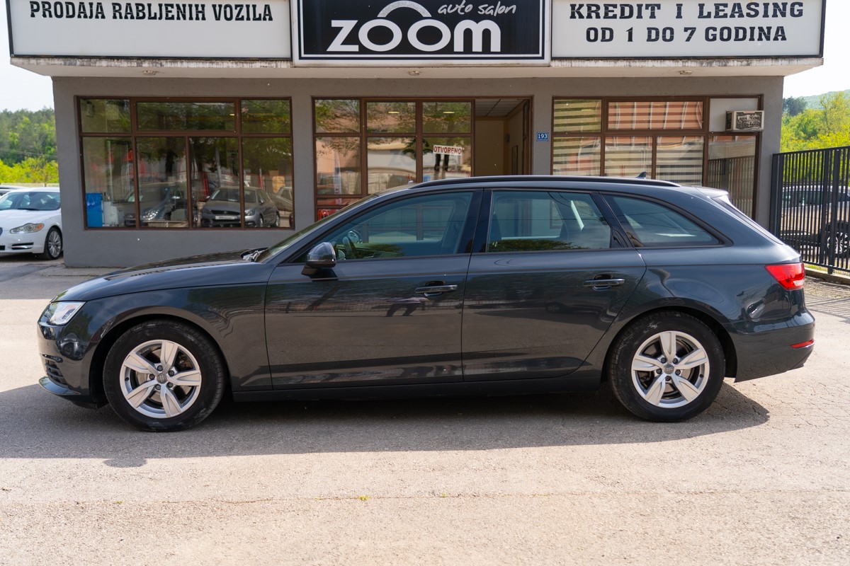 Audi A4
 2,0 TDI